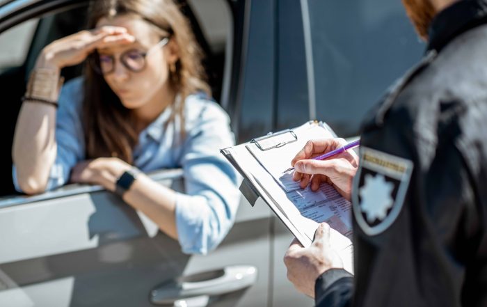 police filing a police report after a car accident in Illinios